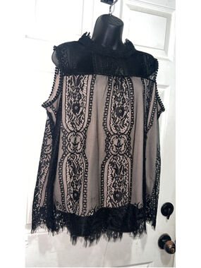 Women's Collection Woman Black & Beige Lace Blouse 1X